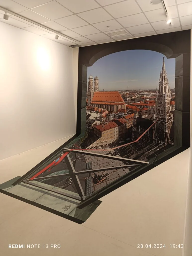 Blick vom alten Peter auf den Marienplatz in München - Trick-Art Raumgestaltung im Museum Magic Bavaria