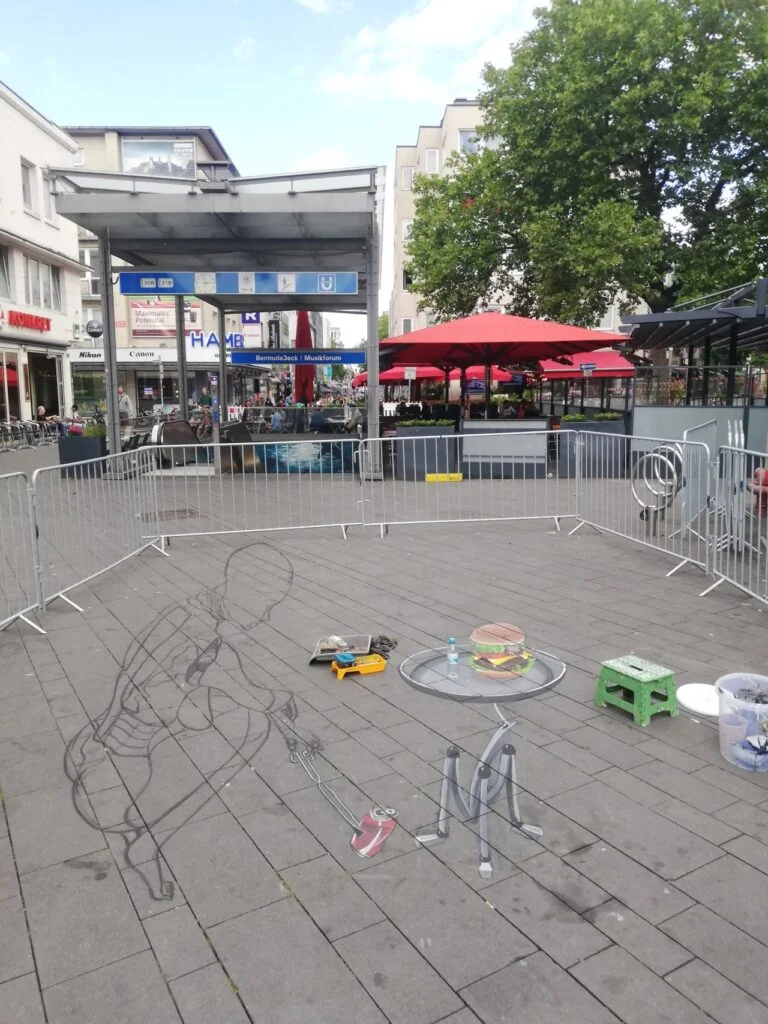 3D Straßenmalerei in Bochum "Inspektion von Nahrungsmitteln der Erdbewohner"